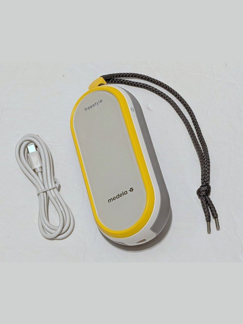 Medela Freestyle Electric Breast Pump ONLY - with CLIP AND Power Cord